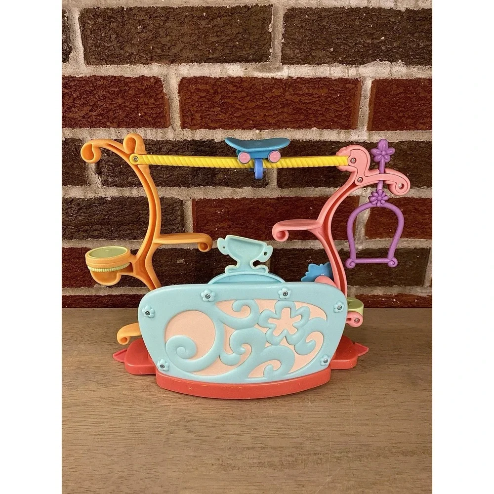 LPS Littlest Pet Shop Tricks 'N Talents Stage Show Playset